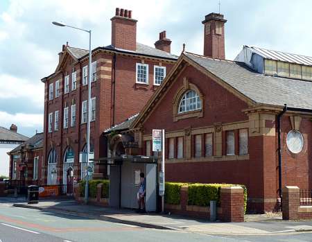 Reddish Baths and Library